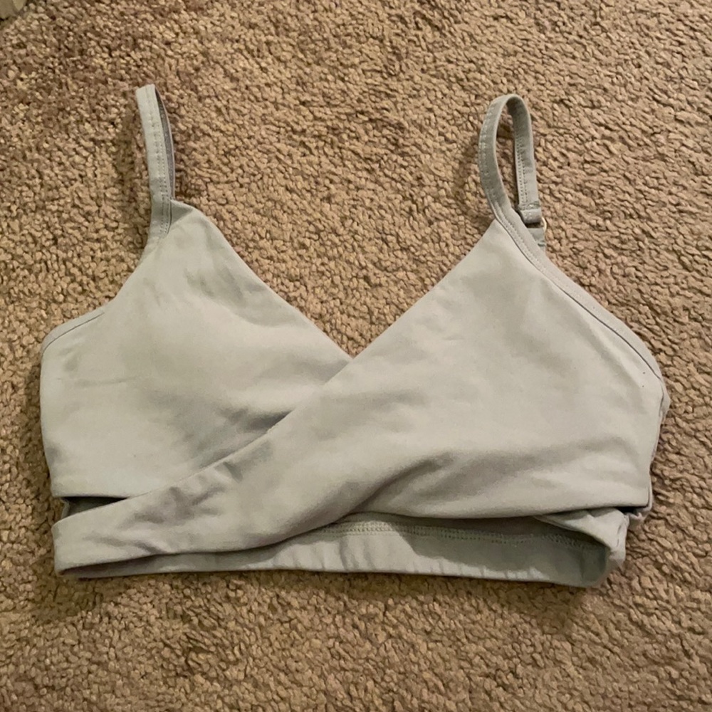 Fable-tics sports bra